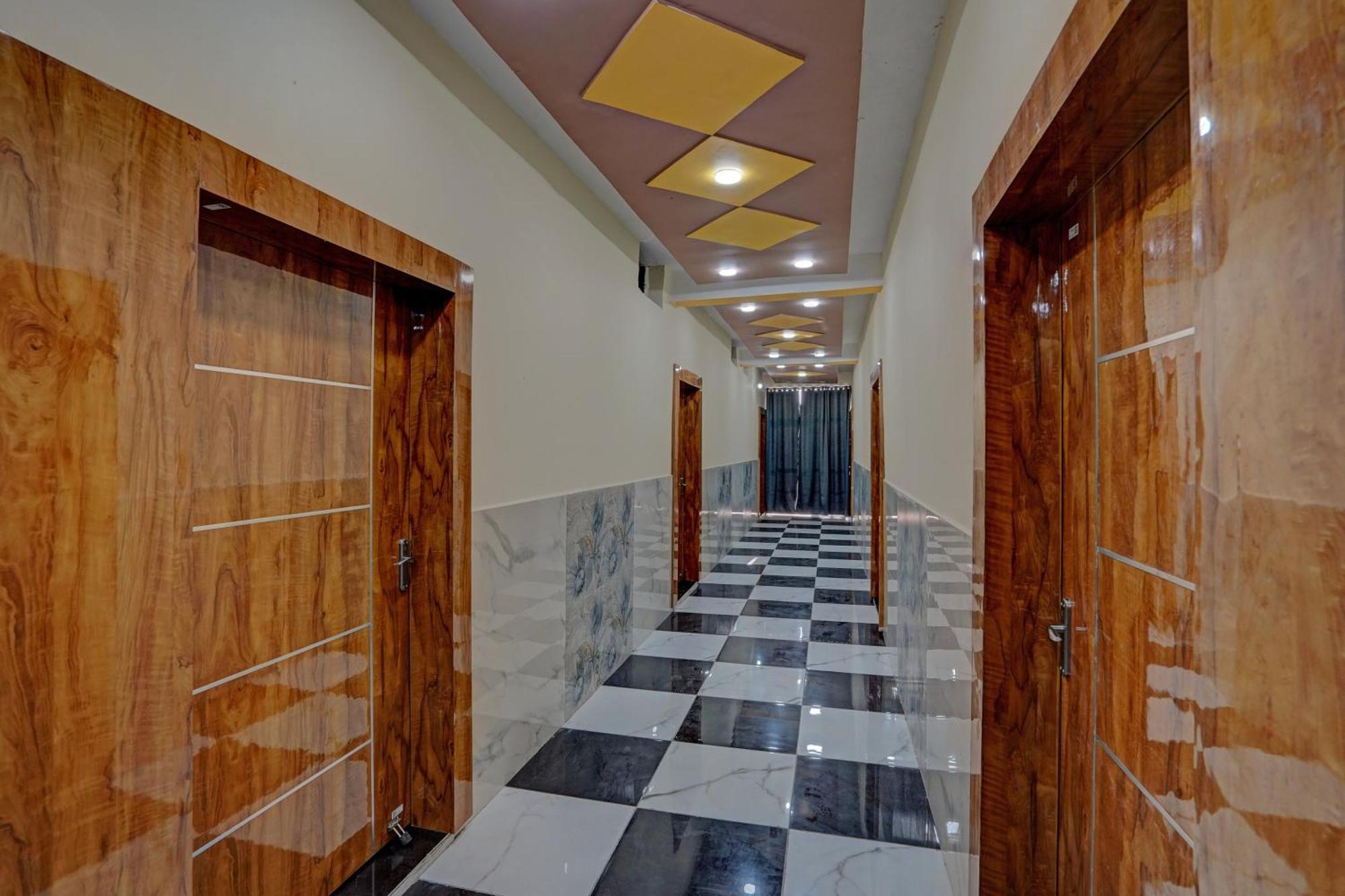Hotel O Abhinav Hotel Noida Exterior foto